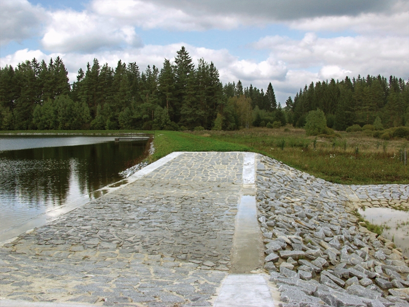 Rybník – Dvorc